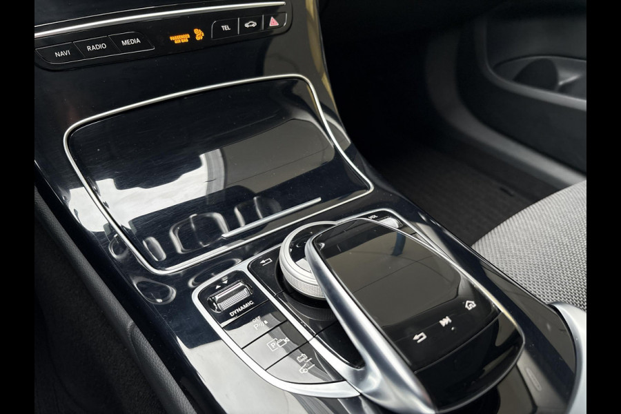 Mercedes-Benz C-Klasse Estate 300 e Avantgarde 320pk PHEV | Trekhaak | Adaptive cruise control | Stoelverwarming | Dodehoeksensoren | Elektrische stoelen met geheugenfunctie | Head up Display |