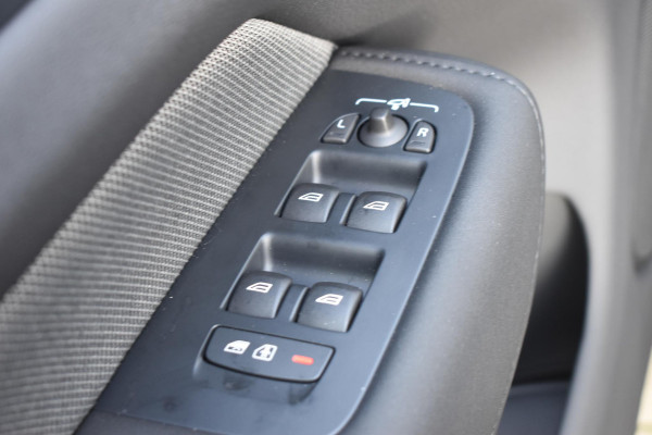 Volvo XC60 T6 350PK Plug-in hybrid Plus Black Edition