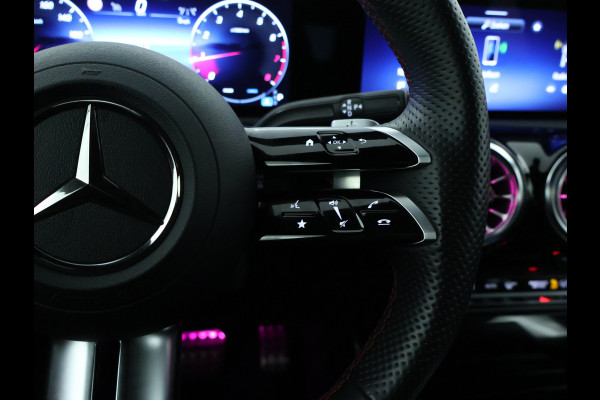 Mercedes-Benz CLA-Klasse Shooting Brake 180 AMG Sportpakket | Keyless Go | Sfeerverlichting | Car Play | Stoelverwarming | Parkeerpakket met Camera | Inclusief 24 maanden Mercedes-Benz Certified garantie voor Europa.