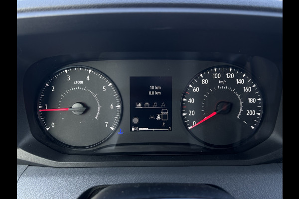 Renault Master T35 2.0 dCi 130 PK + PAKKET / L2H2 / NIEUW !! BPM VRIJ / TREKHAAK / CAMERA / CRUISE / AIRCO / APPLE CARPLAY / ANDROID AUTO