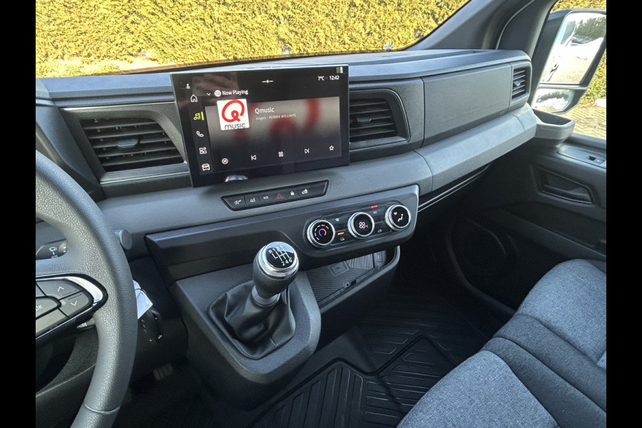 Renault Master T35 2.0 dCi 130 PK + PAKKET / L2H2 / NIEUW !! BPM VRIJ / TREKHAAK / CAMERA / CRUISE / AIRCO / APPLE CARPLAY / ANDROID AUTO