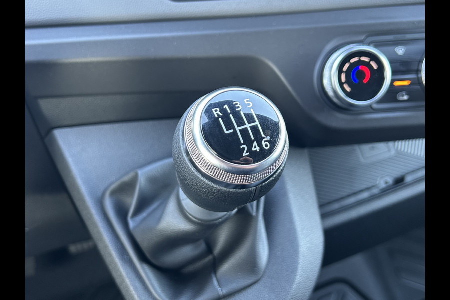 Renault Master T35 2.0 dCi 130 PK + PAKKET / L2H2 / NIEUW !! BPM VRIJ / TREKHAAK / CAMERA / CRUISE / AIRCO / APPLE CARPLAY / ANDROID AUTO