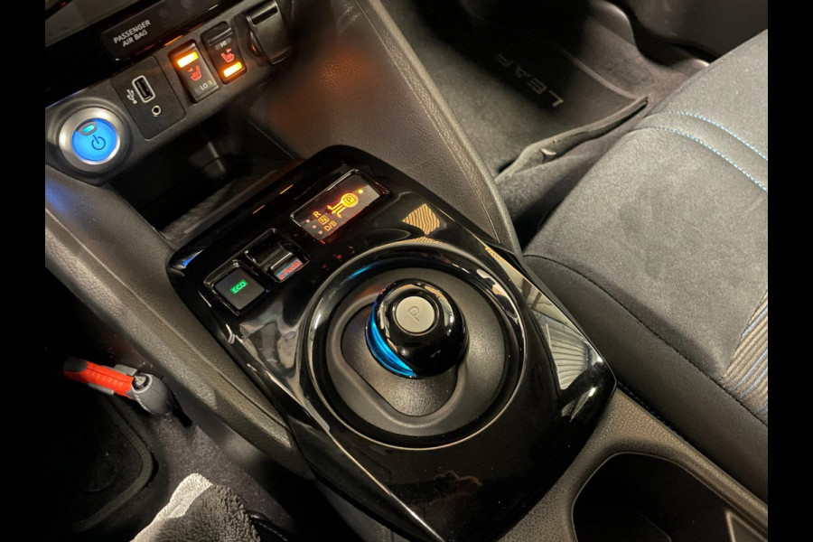 Nissan Leaf N-Connecta 40 kWh|94%SOH|270 WLTP|360-CAMERA|APPLE CARPLAY|STUUR+STOELVERW VOOR+ACHTER|ACC|NAVIGATIE|NL-AUTO|NAP|MARGE