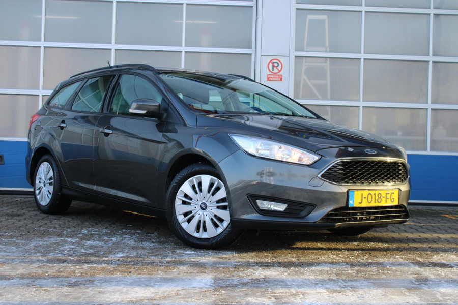 Ford FOCUS Wagon 1.0 Lease Edition | Trekhaak | Stoelverwarming | Airco | Cruise Control | Navigatie | CarPlay |