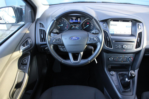 Ford FOCUS Wagon 1.0 Lease Edition | Trekhaak | Stoelverwarming | Airco | Cruise Control | Navigatie | CarPlay |