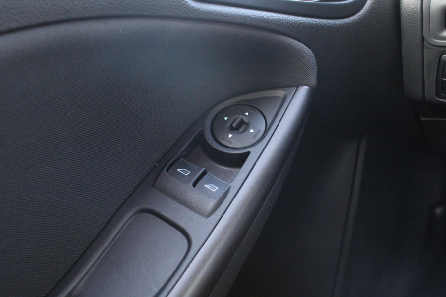 Ford FOCUS Wagon 1.0 Lease Edition | Trekhaak | Stoelverwarming | Airco | Cruise Control | Navigatie | CarPlay |