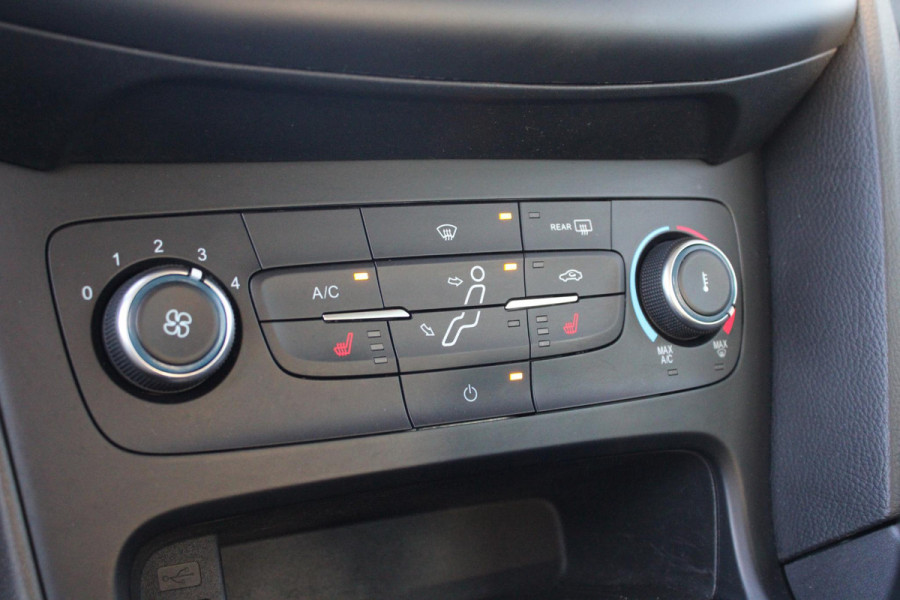 Ford FOCUS Wagon 1.0 Lease Edition | Trekhaak | Stoelverwarming | Airco | Cruise Control | Navigatie | CarPlay |