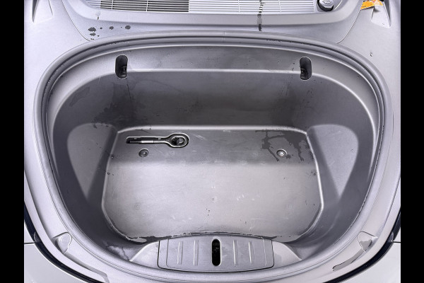 Tesla Model 3 RWD Plus SOH 92% Trekhaak Navi Ecc Leder Adap.Cruise Panoramadak Autopilot Camera Pdc Elek.Stoelen Memory DAB Led Stoelverwarming Intel Atom® Processor Isofix Dashcam Toybox 1e Eigenaar 1.000KG Trekgewicht Origineel Nederlandse Auto