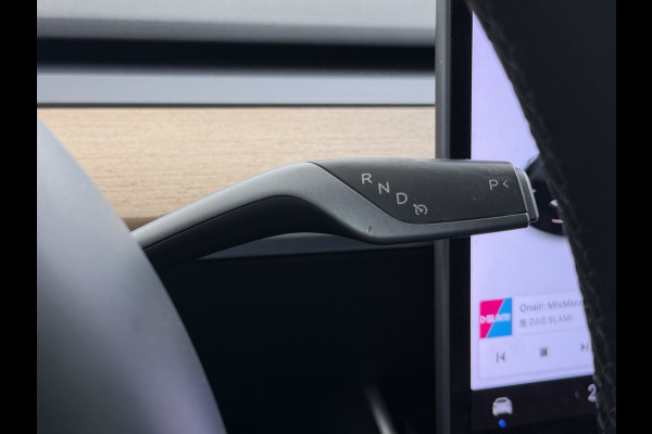 Tesla Model 3 RWD Plus SOH 92% Trekhaak Navi Ecc Leder Adap.Cruise Panoramadak Autopilot Camera Pdc Elek.Stoelen Memory DAB Led Stoelverwarming Intel Atom® Processor Isofix Dashcam Toybox 1e Eigenaar 1.000KG Trekgewicht Origineel Nederlandse Auto