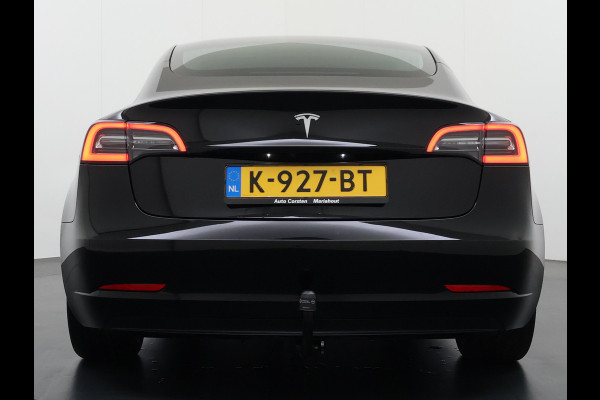 Tesla Model 3 RWD Plus SOH 92% Trekhaak Navi Ecc Leder Adap.Cruise Panoramadak Autopilot Camera Pdc Elek.Stoelen Memory DAB Led Stoelverwarming Intel Atom® Processor Isofix Dashcam Toybox 1e Eigenaar 1.000KG Trekgewicht Origineel Nederlandse Auto