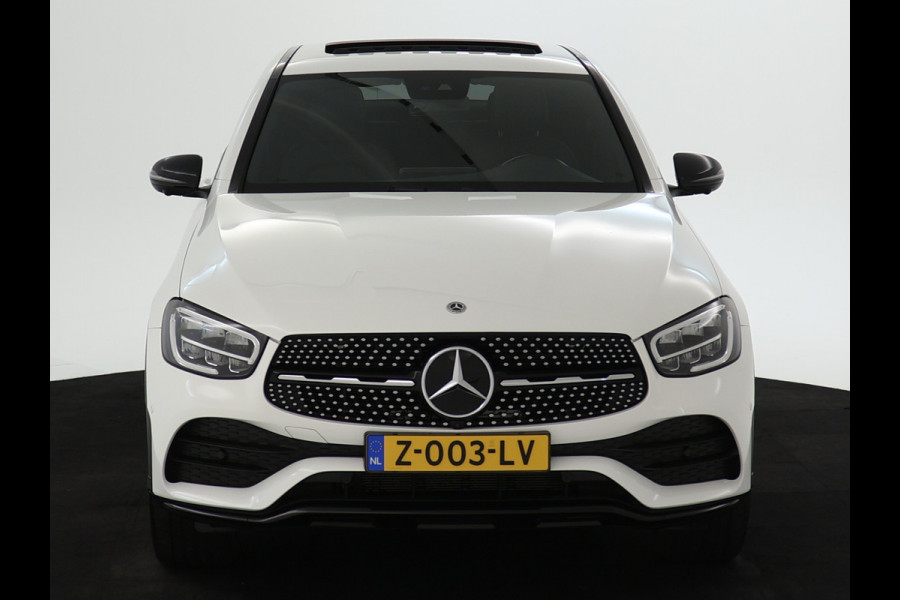 Mercedes-Benz GLC 300 e 4-MATIC AMG Nightpakket | Schuifdak | 360°-camera | Stoelverwarming voor en achter | Sfeerverlichting | Dodehoek Assistent | Inclusief 24 maanden Mercedes-Benz Certified garantie voor Europa.