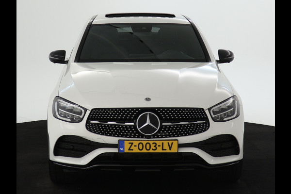 Mercedes-Benz GLC 300 e 4-MATIC AMG Nightpakket | Schuifdak | 360°-camera | Stoelverwarming voor en achter | Sfeerverlichting | Dodehoek Assistent | Inclusief 24 maanden Mercedes-Benz Certified garantie voor Europa.