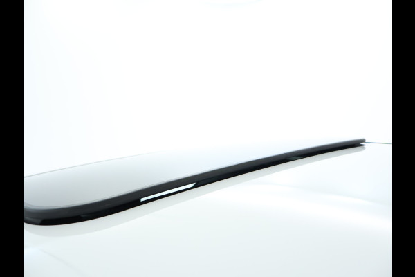 Mercedes-Benz GLC 300 e 4-MATIC AMG Nightpakket | Schuifdak | 360°-camera | Stoelverwarming voor en achter | Sfeerverlichting | Dodehoek Assistent | Inclusief 24 maanden Mercedes-Benz Certified garantie voor Europa.