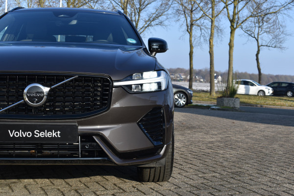Volvo XC60 T6 350PK Plug-in hybrid AWD Plus Dark | 21" LMV | Luchtvering | H&K | Panodak | Contour stoelen | 360 Canera