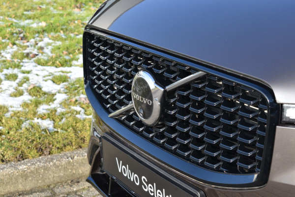 Volvo XC60 T6 350PK Plug-in hybrid AWD Plus Dark | 21" LMV | Luchtvering | H&K | Panodak | Contour stoelen | 360 Canera