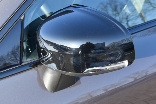 Volvo XC60 T6 350PK Plug-in hybrid AWD Plus Dark | 21" LMV | Luchtvering | H&K | Panodak | Contour stoelen | 360 Canera