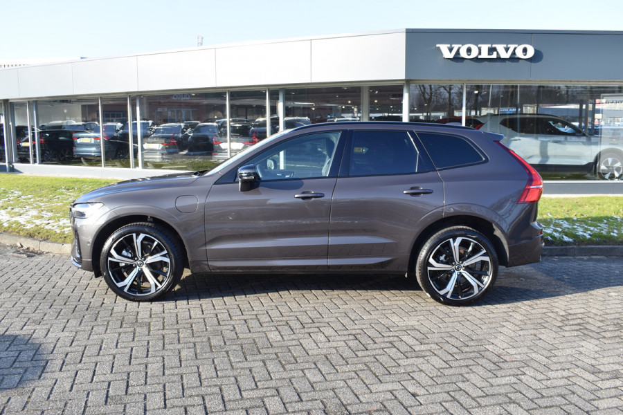 Volvo XC60 T6 350PK Plug-in hybrid AWD Plus Dark | 21" LMV | Luchtvering | H&K | Panodak | Contour stoelen | 360 Canera
