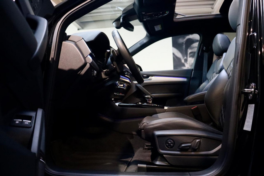 Audi Q5 55 TFSI e S edition Competition Full Options