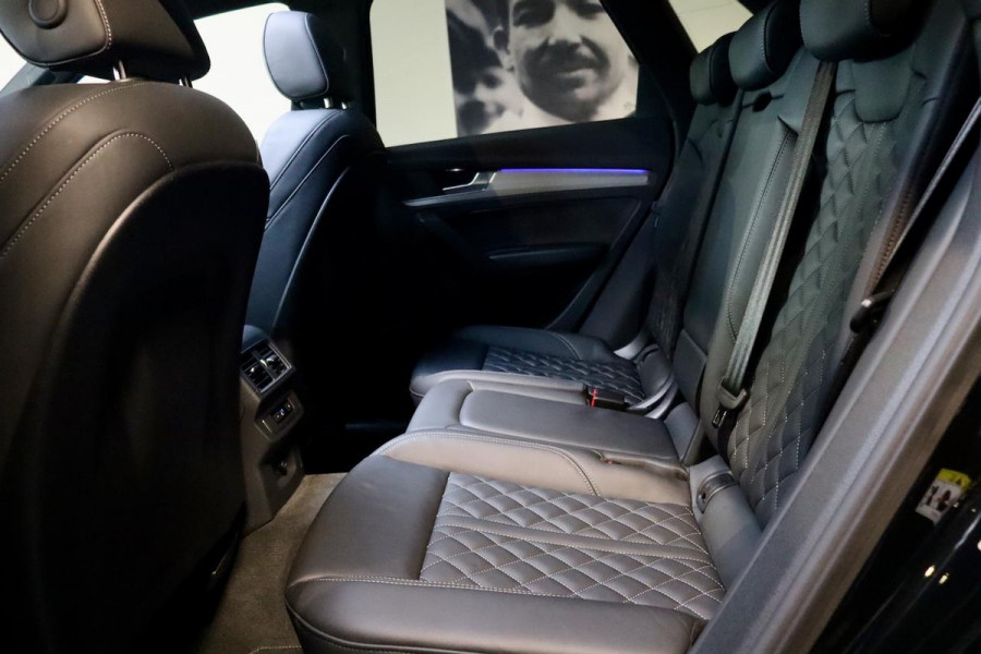 Audi Q5 55 TFSI e S edition Competition Full Options