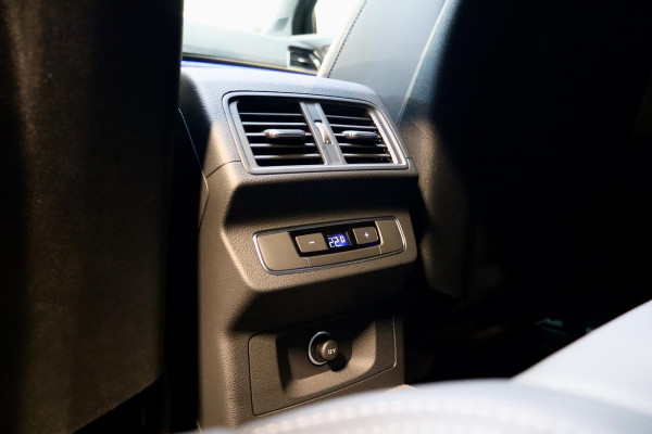 Audi Q5 55 TFSI e S edition Competition Full Options