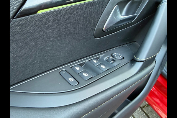 Peugeot 208 1.2 Turbo GT-Line - Automaat - Panodak - Navi - Winterpakket - Org.NL