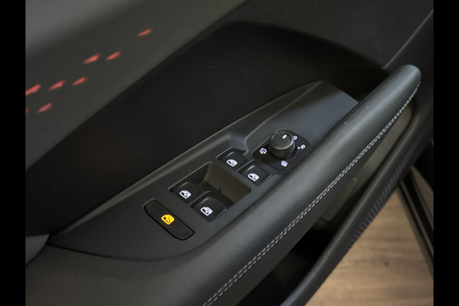 CUPRA Terramar 1.5 TSIe 150PK BUSINESS 360CAMERA/NAVI/HEAD-UP/ALCANTARA