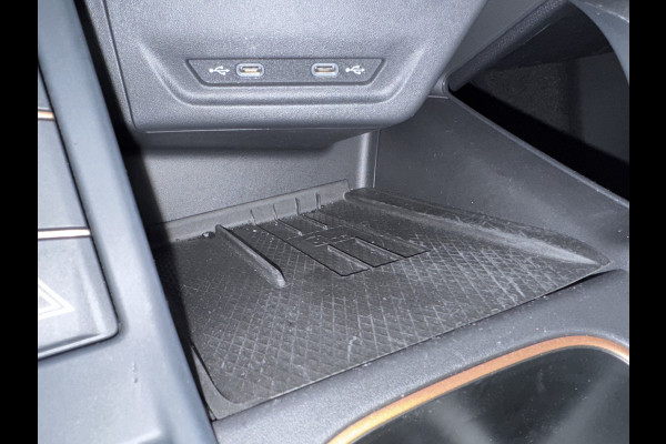 CUPRA Terramar 1.5 TSIe 150PK BUSINESS 360CAMERA/NAVI/HEAD-UP/ALCANTARA