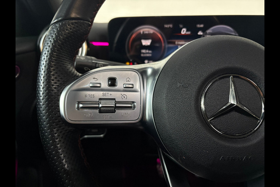 Mercedes-Benz A-Klasse 180 AMG Line*Sfeer*Pano*Cam