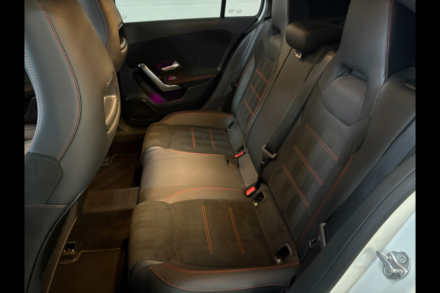 Mercedes-Benz A-Klasse 180 AMG Line*Sfeer*Pano*Cam