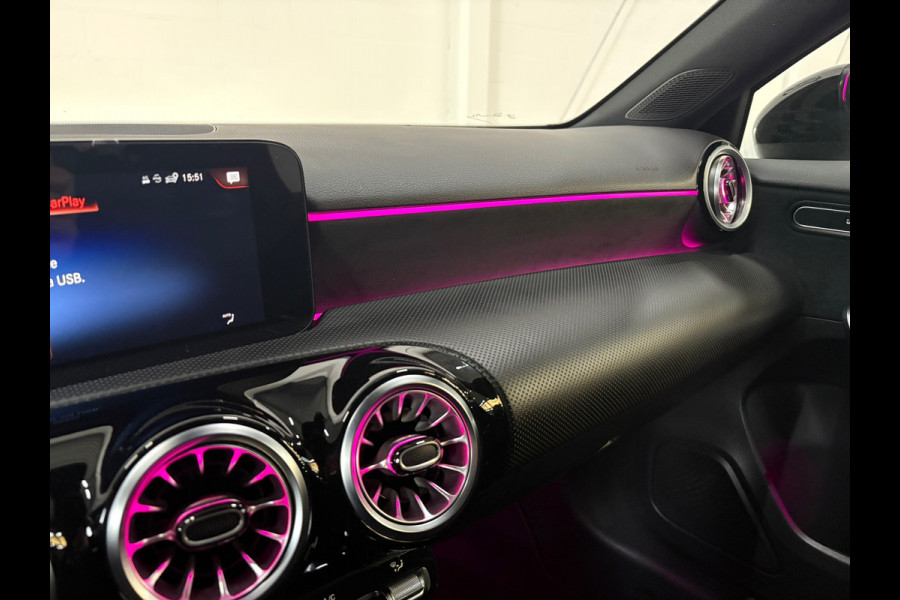 Mercedes-Benz A-Klasse 180 AMG Line*Sfeer*Pano*Cam