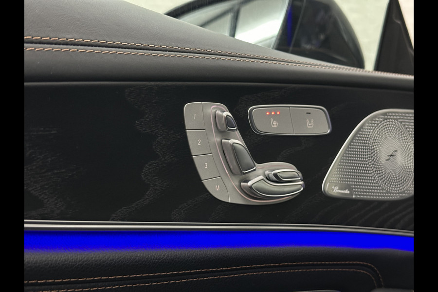 Mercedes-Benz CLS-Klasse 450 4MATIC Edition 1 AMG-Line | 360 Camera | Leder-Exclusief | ACC | Burmester | Schuifdak | Multibeam-LED | Sfeerverlichting | Memory | Stoelverwarming V+A | IWC-Klokje | ISO-Glas | 20'' | Dodehoek | Lane Assist | Carplay |