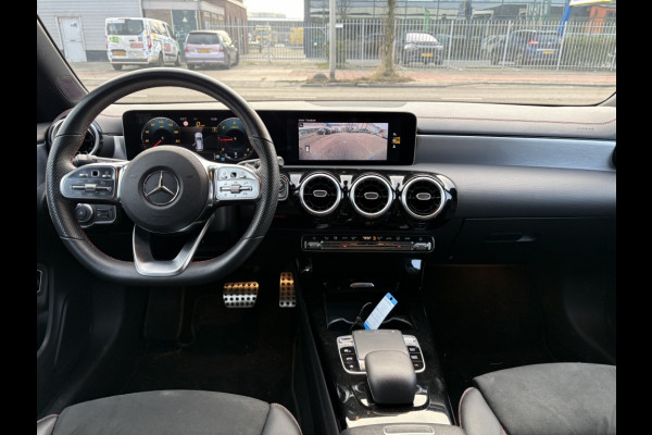 Mercedes-Benz CLA-Klasse Shooting Brake 180 d Business Solution AMG DAB Camera Stoelverwarming