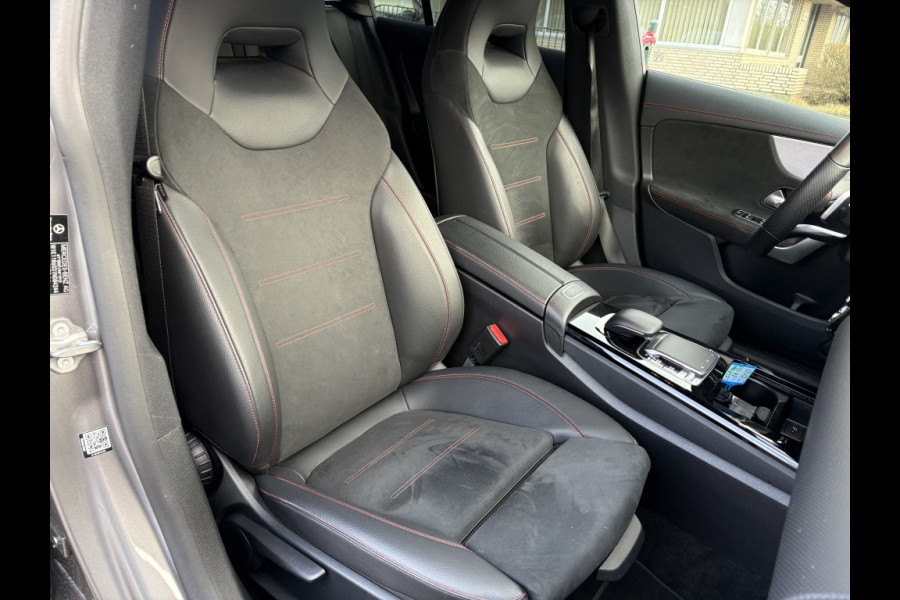 Mercedes-Benz CLA-Klasse Shooting Brake 180 d Business Solution AMG DAB Camera Stoelverwarming