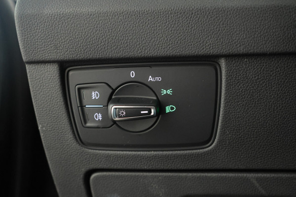 Volkswagen Passat Variant 2.0 TDI Elegance Business R Automaat, Leer, virtual, Climate,