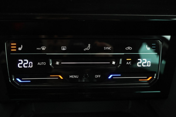 Volkswagen Passat Variant 2.0 TDI Elegance Business R Automaat, Leer, virtual, Climate,