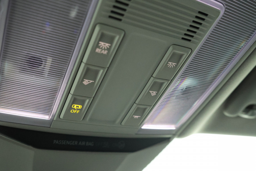 Volkswagen Passat Variant 2.0 TDI Elegance Business R Automaat, Leer, virtual, Climate,