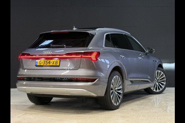 Audi e-tron 50 quattro Launch edition plus 71 kWh | Panoramadak | Leder | Camera Apple Carplay | Navi