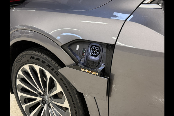 Audi e-tron 50 quattro Launch edition plus 71 kWh | Panoramadak | Leder | Camera Apple Carplay | Navi