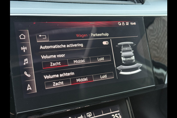 Audi e-tron 50 quattro Launch edition plus 71 kWh | Panoramadak | Leder | Camera Apple Carplay | Navi