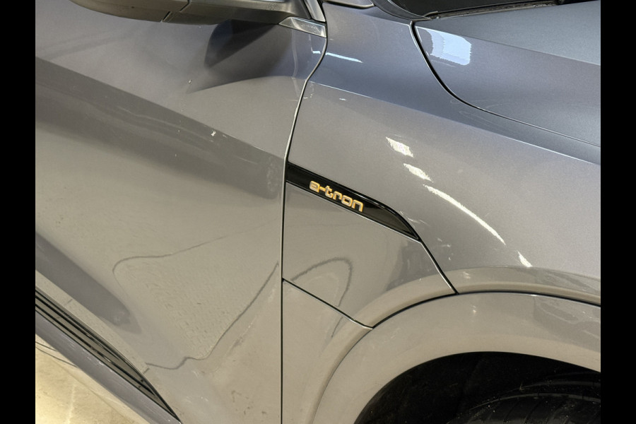 Audi e-tron 50 quattro Launch edition plus 71 kWh | Panoramadak | Leder | Camera Apple Carplay | Navi