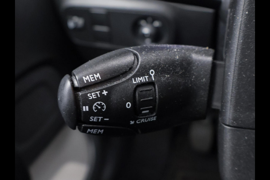 Citroën C3 1.2 PureTech C-Series Sport (APPLE CARPLAY,NAVI,CLIMATE,CRUISE,ELEKTRISCH PAKKET,SPORTSTOELEN,LM VELGEN,NETTE STAAT)