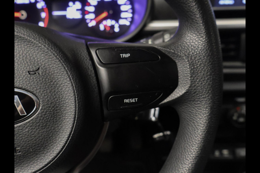 Kia Picanto 1.0 MPi ComfortPlusLine Sport (APPLE CARPLAY,NAVI,CAMERA,PDC,CRUISE,LED,ELEKTRISCH PAKKET,SPORTSTOELEN,NETTE STAAT)