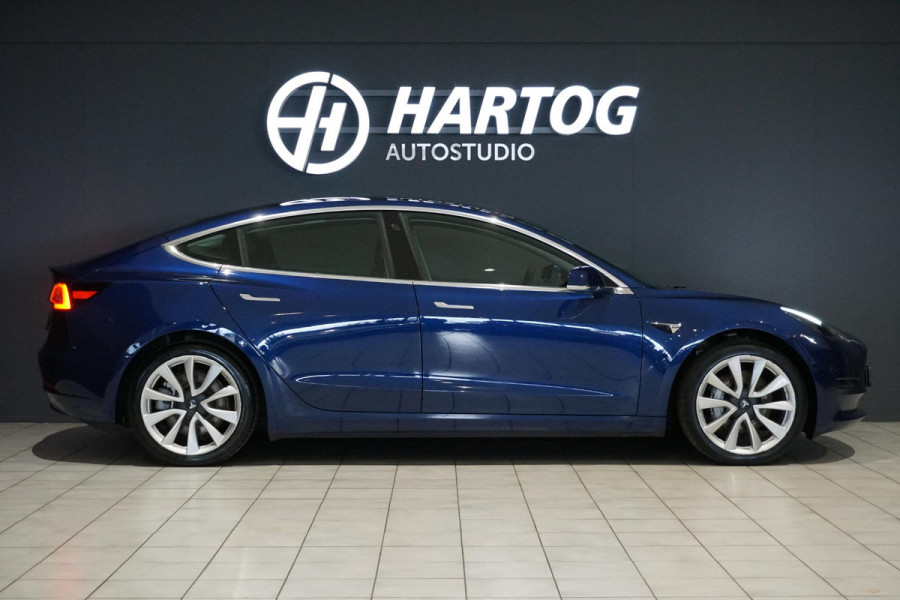 Tesla Model 3 Standard RWD Plus 60 kWh + AUTOPILOT / PREMIUM AUDIO / 19''