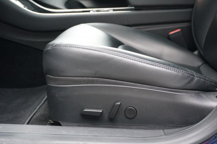 Tesla Model 3 Standard RWD Plus 60 kWh + AUTOPILOT / PREMIUM AUDIO / 19''