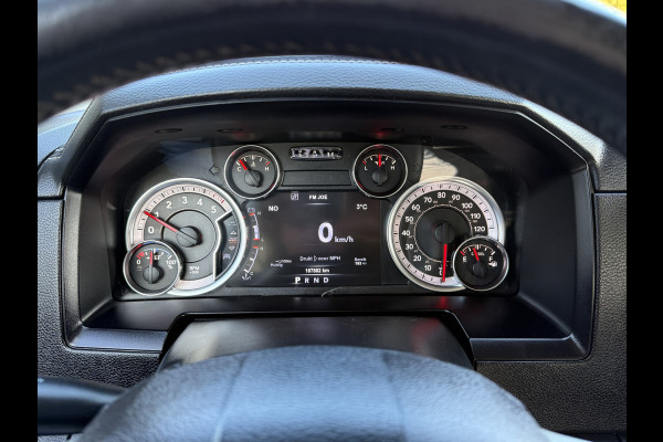 Dodge Ram 1500 3.0 V6 DIESEL LARAMIE E6 / 4x4 / **UNIEK** / CREW CAB / CAMERA / LEDER / 3.5T TREKHAAK