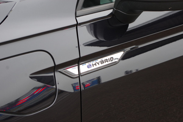 Volkswagen Tiguan 1.4 TSI 245 PK eHybrid R-Line Business+ Leder, Panoramadak, Matrix-LED, Adap. Cruise Control