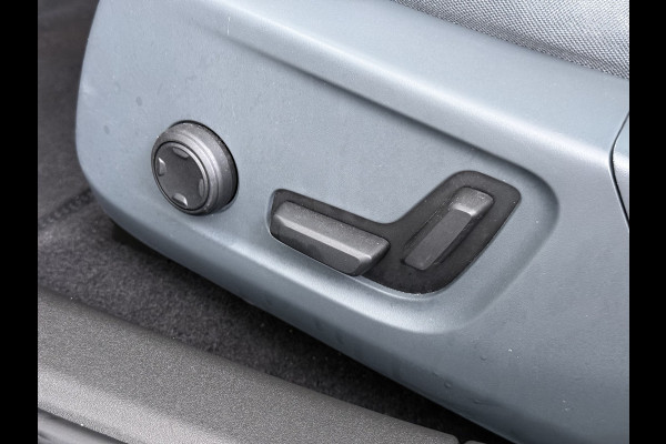 Polestar 2 PERFORMANCE LR AWD 78kWh Trekhaak Adap.Cruise Pano-Dak Harman&Kardon®-Audio Navi Ecc Apple Carplay Android Auto 360°Camera Dual  SOH 91% 4WD Stuur-Stoel-Achterbankverwarming Elek.Achterklep Privacy Glas Lmv 20" Led Dodehoekdetectie Rijstrooksensor Wifi 1e Eigenaar Volledig Dealeronderhouden Origineel Nederlandse Auto 1500kg Trekvermogen!