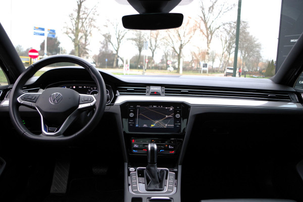 Volkswagen Passat Variant 1.4 TSI 218 PK PHEV GTE BNS PHEV, Trekhaak, Panoramadak, Massage, Adap. Cruise Control