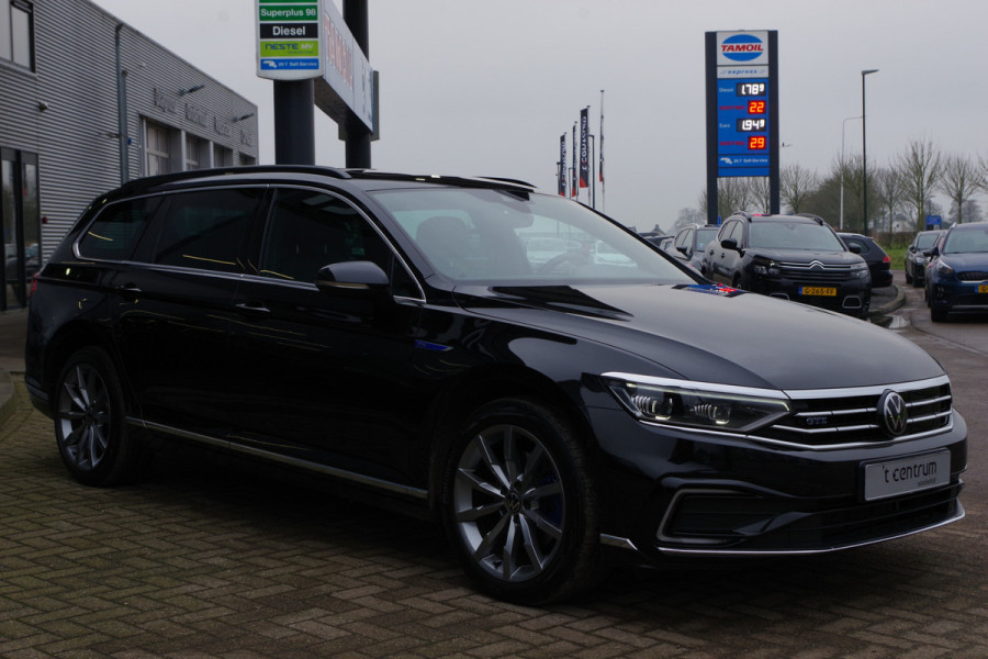 Volkswagen Passat Variant 1.4 TSI 218 PK PHEV GTE BNS PHEV, Trekhaak, Panoramadak, Massage, Adap. Cruise Control