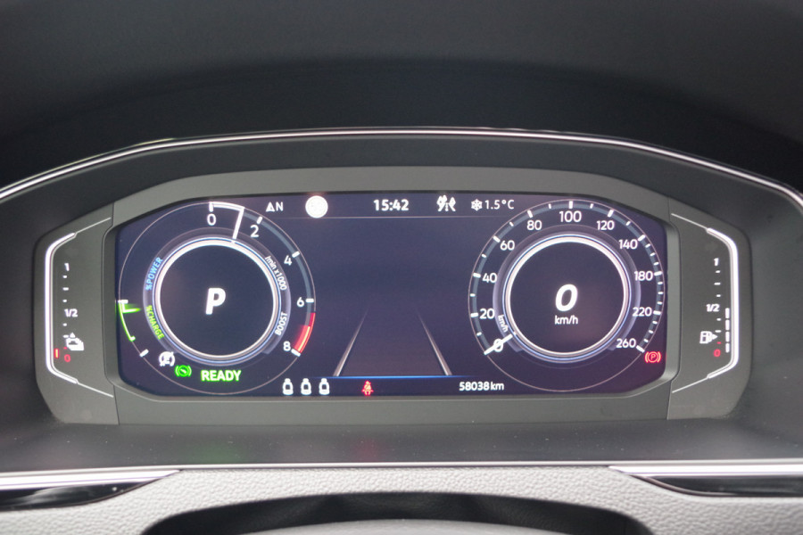 Volkswagen Passat Variant 1.4 TSI 218 PK PHEV GTE BNS PHEV, Trekhaak, Panoramadak, Massage, Adap. Cruise Control